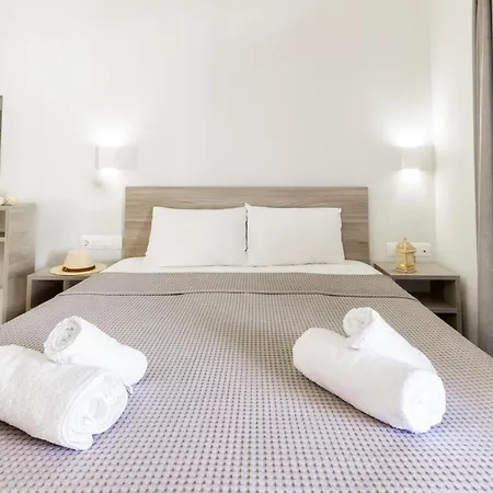 Summer In Aparthotel Polychrono